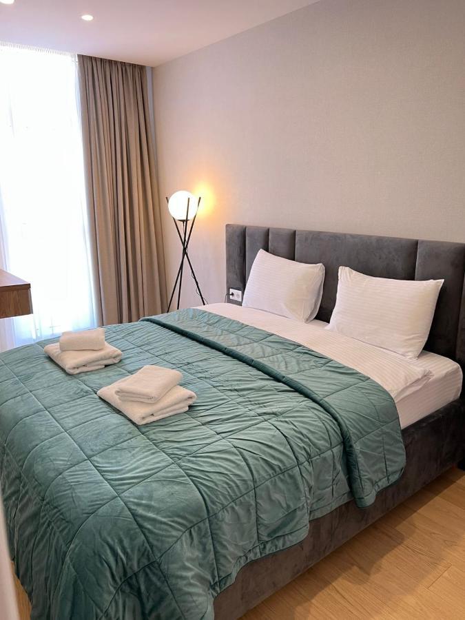 Aparthotel Holiday Lux Batumi Ngoại thất bức ảnh