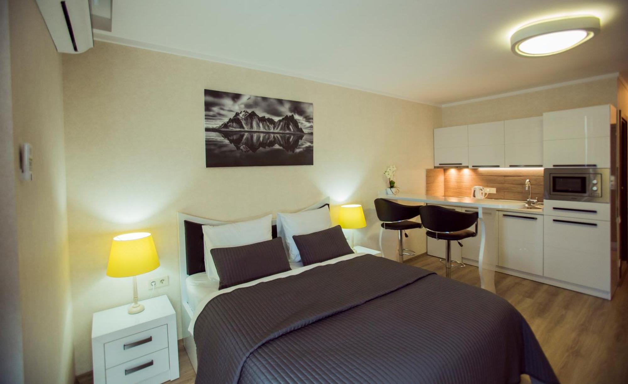Aparthotel Holiday Lux Batumi Ngoại thất bức ảnh